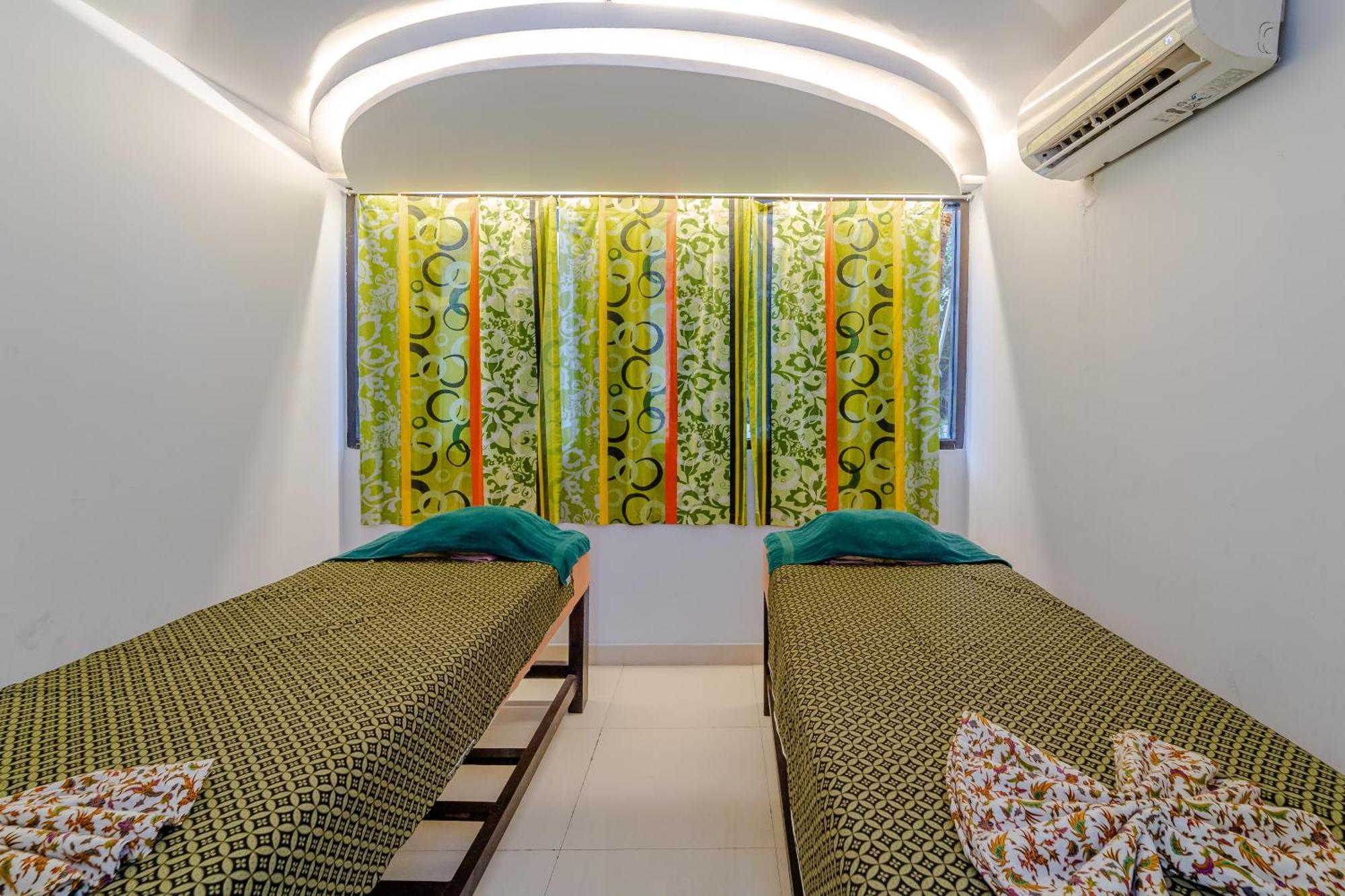 Cross Vibe Paasha Atelier Bali Kuta Hotel Kuta Lombok Buitenkant foto